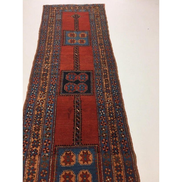 Middle Eastern Rug in Wool For Sale - Image 4 of 11