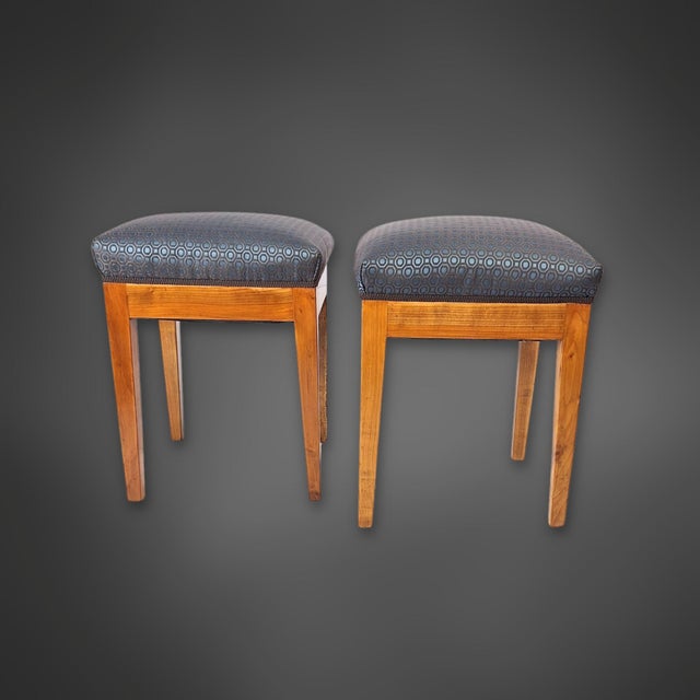 Early 19th Century Antique Biedermeier Stools in Cherry Wood, 1825, Set of 2 For Sale - Image 5 of 5