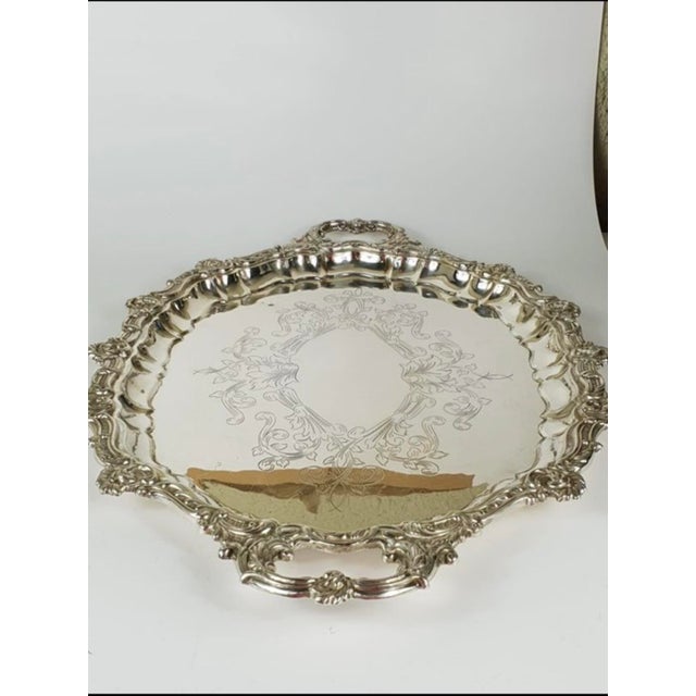Evoking the glamour of mid-20th century Iberian high society, this grand 915 silver serving tray brings a distinct aura of...