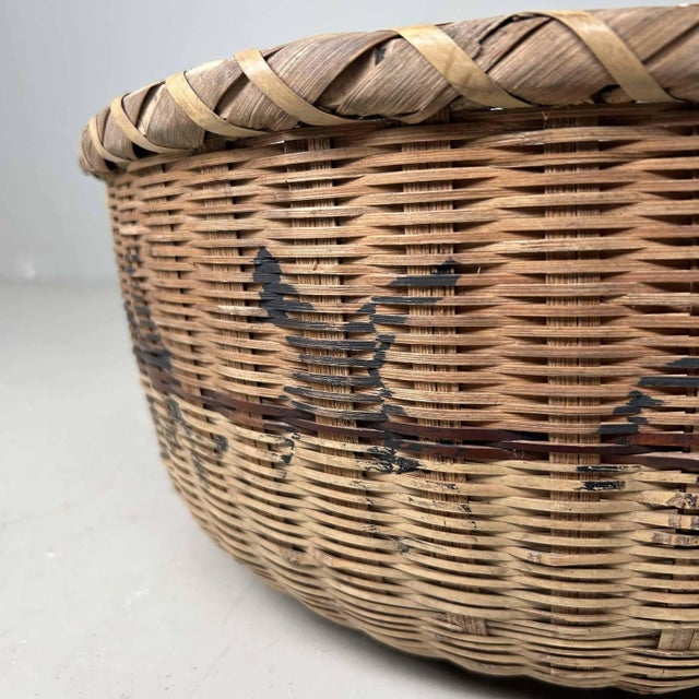 Japanese Woven Bamboo Basket with Calligraphy, 1950s For Sale - Image 6 of 10