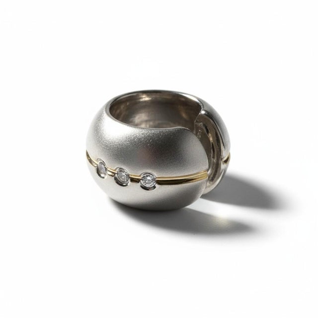 2000 - 2009 18kt White Gold Huggie Hoop Earrings With Diamonds 0.50 Inch Length, A Pair For Sale - Image 5 of 8