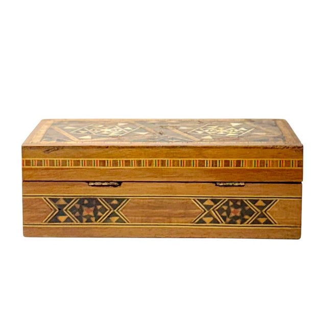 19th Century Anglo Indian Sadeli Mosaic Inlaid Box For Sale In Tampa - Image 6 of 11