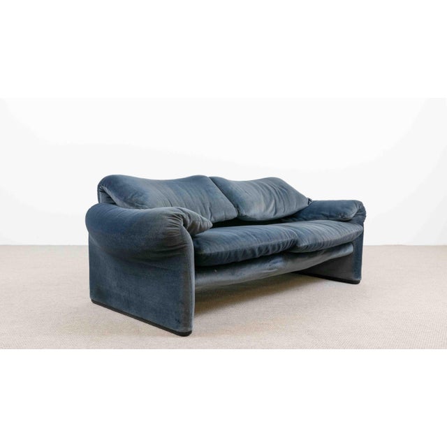 Textile Maralunga Sofa by Vico Magistretti for Cassina, 1980s For Sale - Image 7 of 18