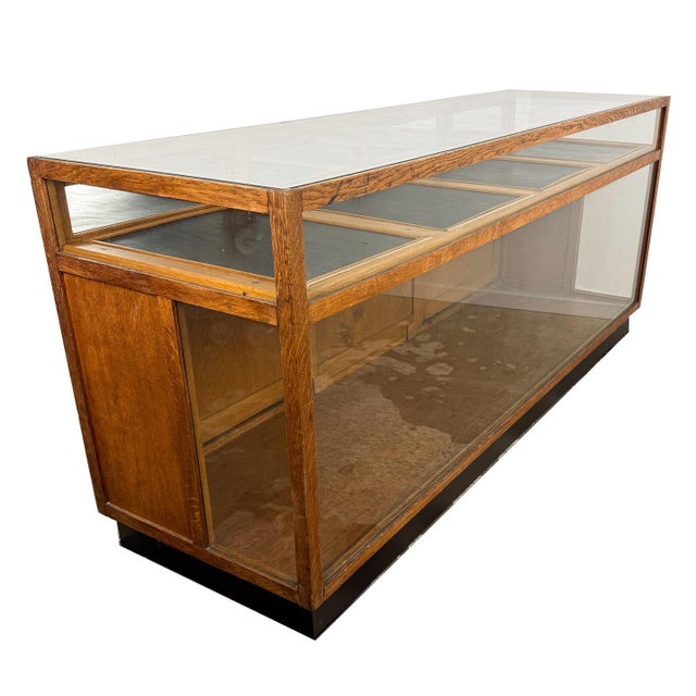Large Vintage Oak Shop Display Counter, 1930s For Sale - Image 16 of 16