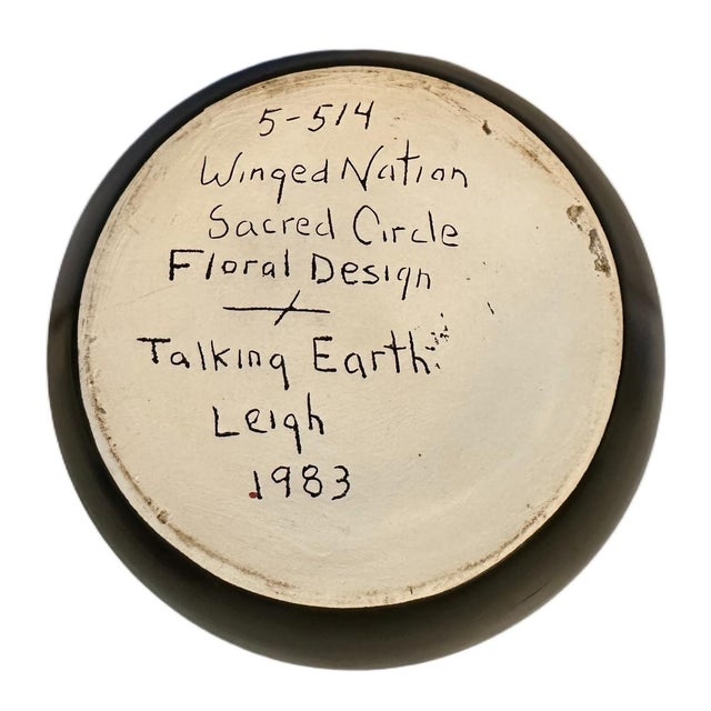 Vintage 1983 Leigh Smith Winged Nation Sacred Circle Mohawk Art Pottery Vase For Sale - Image 6 of 6
