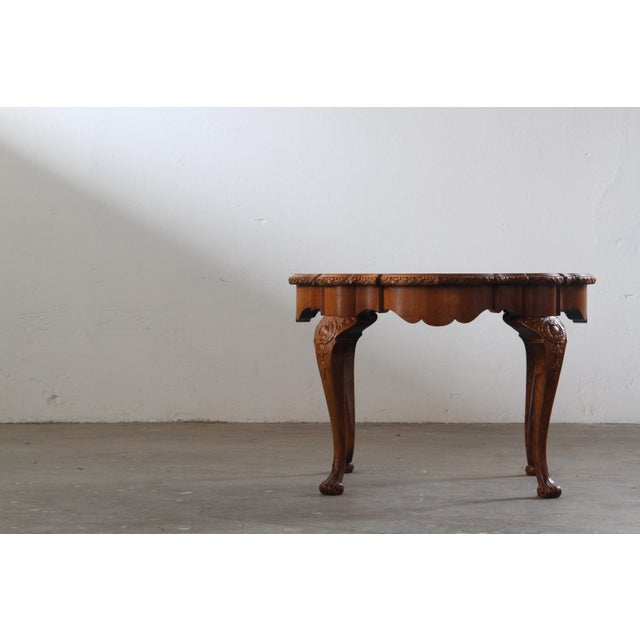 Wood Vintage Figured Burr Walnut Pie Crust Coffee Table, 1920s For Sale - Image 7 of 18