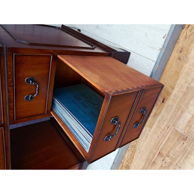 Antique Twin Pedestal Desk in Mahogany with Leather Top, 1980s For Sale - Image 18 of 18