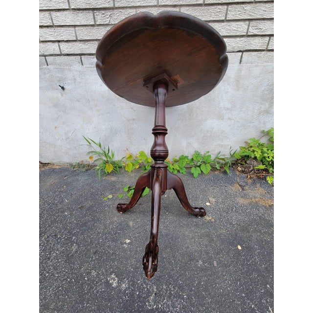 1930s English Chippendale Piecrust Mahogany Table For Sale In Philadelphia - Image 6 of 8