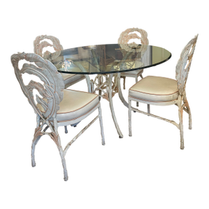 Vintage Banana Leaf Outdoor Table and Chairs
