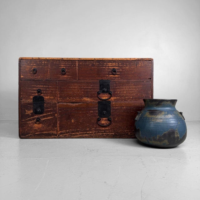 Low Japanese Kimono Tansu Chest of Drawers, 1890s For Sale - Image 6 of 15