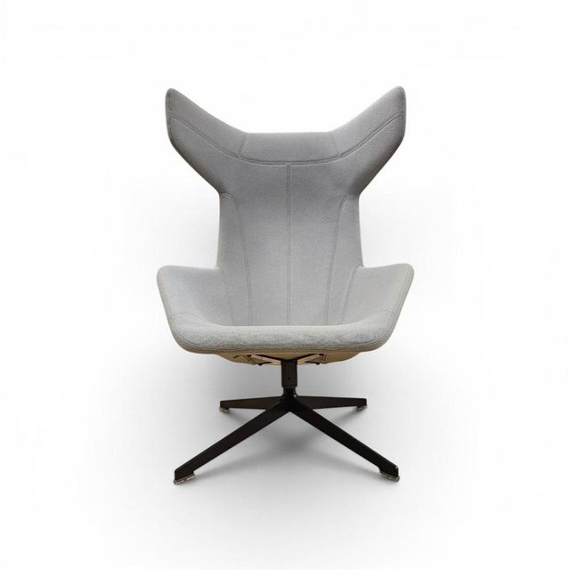 ALFREDO HÄBERLI / armchair “Take a line for a walk” / Moroso / Italy DIMENSIONS Width 80 Depth 88 Height 111 Seat height...
