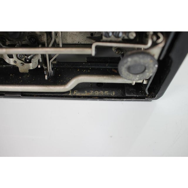 Corona Junior Portable Typewriter, U.S.A. 1395 For Sale - Image 10 of 12