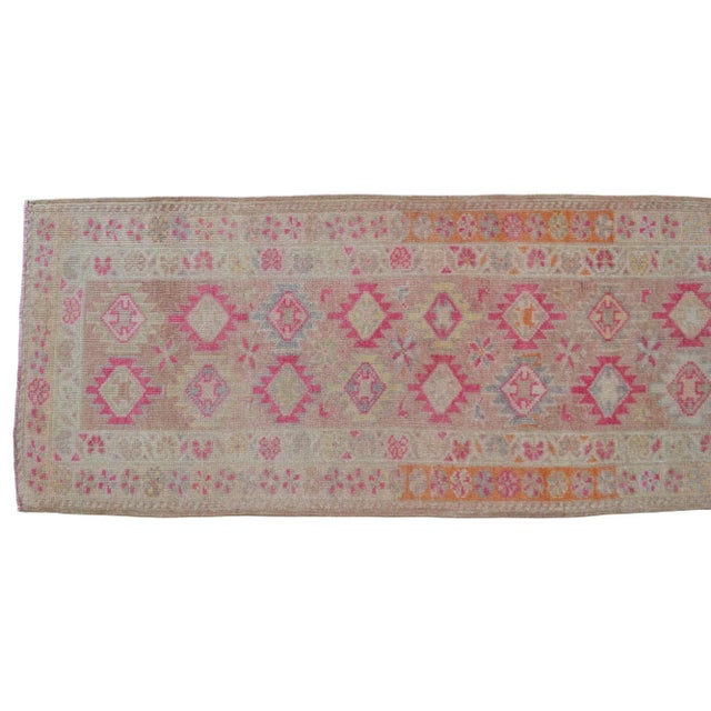 Beige 1970s Pink Kurdish Herki Hand-Knotted Distressed Runner Hallway Decor For Sale - Image 8 of 11