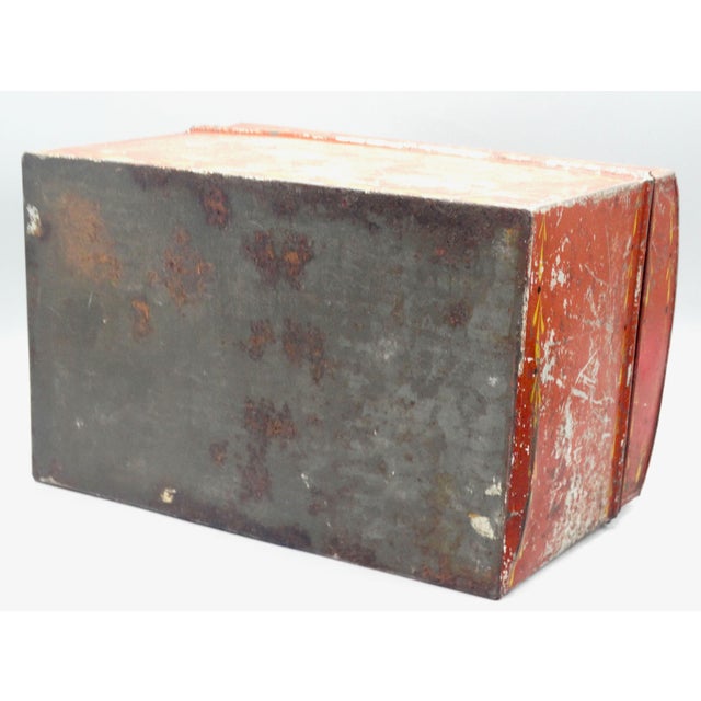 19th-Century American Hand Painted Tole Box For Sale - Image 15 of 15