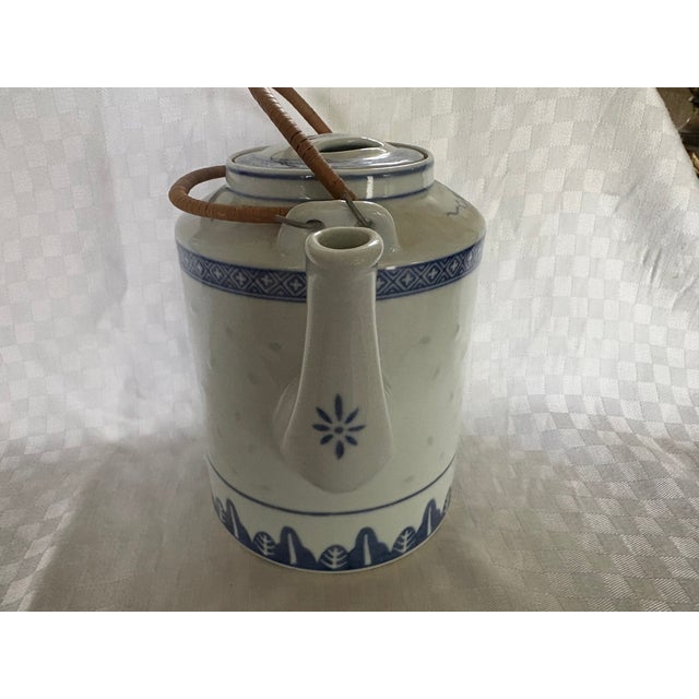 Vanilla 1970s Chinese Rice Grain Porcelain Tea Pot For Sale - Image 8 of 15