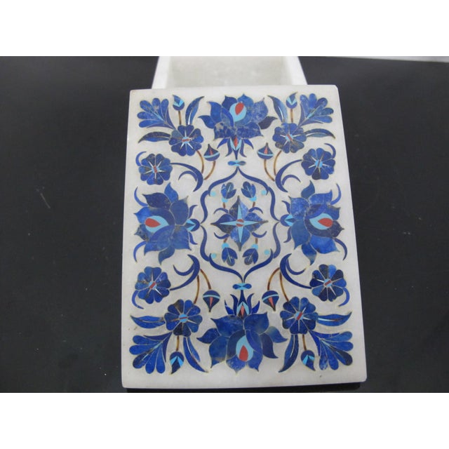 Taj Mahal White Marble Lapis Lazuli Flower Inlaid Jewelry Trinket Box With Lid For Sale - Image 4 of 12