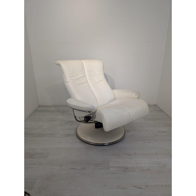 Norwegian Recliner from Ekornes Stressless For Sale - Image 16 of 18
