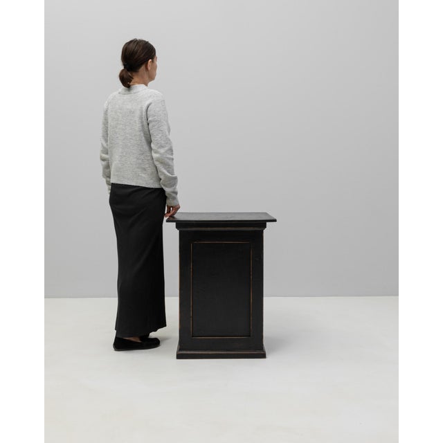 1900s French Black Patinated Wood Pedestal For Sale - Image 18 of 18