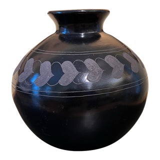Early 20th Century Southwestern Style Black Pottery Vase For Sale