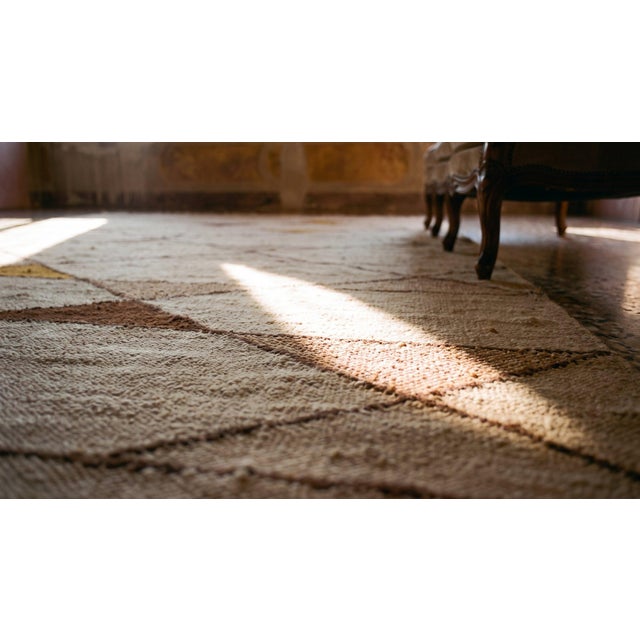 1930s Ivory Geometric Minimalist Antique French Deco Flat-Weave Rug 4' 9" X 6' 8" Wool Carpet For Sale - Image 12 of 12