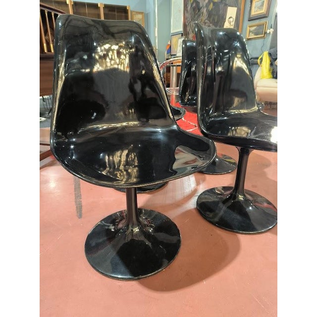 Tulipe Chairs in Glass Resin in Bonzanini by Eero Saarinen, 1960s, Set of 4, in Good conditions. Designed 1960 to 1969...