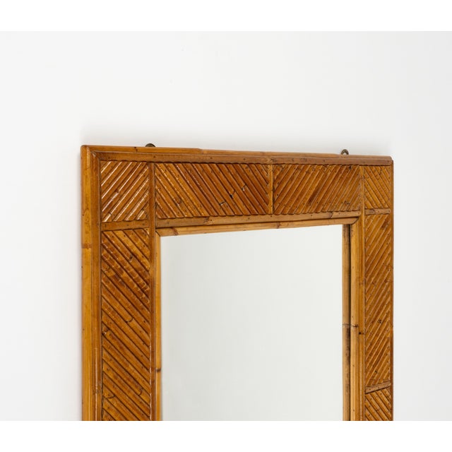 1970s Mid-Century Rattan and Bamboo Wall Mirror attributed to Vivai Del Sud, Italy, 1970s For Sale - Image 5 of 10
