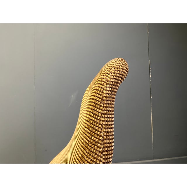 Set of F784 Concorde Chair and Ottoman attributed to Pierre Paulin for Artifort, 1970s For Sale - Image 3 of 11