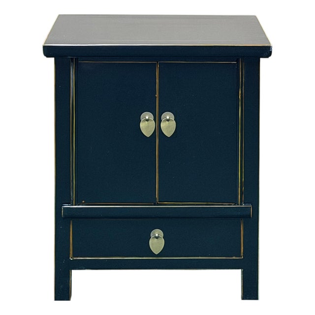 Oriental Black Lacquer Moon Face Hardware Small End Table Nightstand For Sale