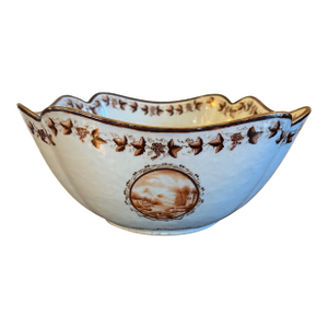 Antique Early 19th Century Chinese Export Porcelain Square Lobed Bowl for the American Federal Market Circa 1800
