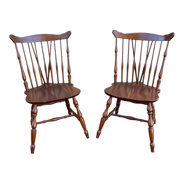 Vintage Kling Furniture American Traditional Cherry Comb Back Windsor