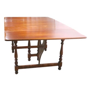 Mid 20th Century Cushman Colonial Danby Model N 7130 Butterfly Drop Leaf Extension Table For Sale