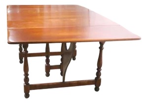 Mid 20th Century Cushman Colonial Danby Model N 7130 Butterfly Drop Leaf Extension Table
