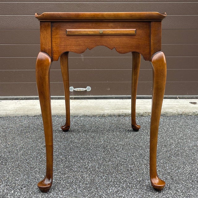 American 1970s Statton Furniture Traditional Queen Anne Solid Cherry Tea Table (Oxford) For Sale - Image 3 of 12