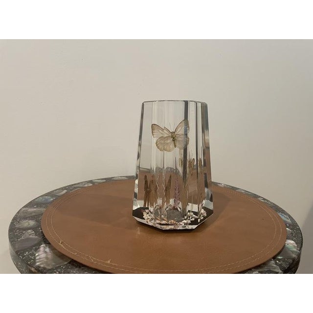 Vintage Acrylic Vase With Encased Butterflies and Decorative Botanicals For Sale In Detroit - Image 6 of 6