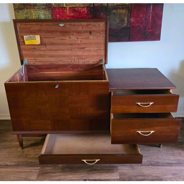 Vintage Cavalier Co. Mid-Century Cedar Chest For Sale - Image 10 of 12
