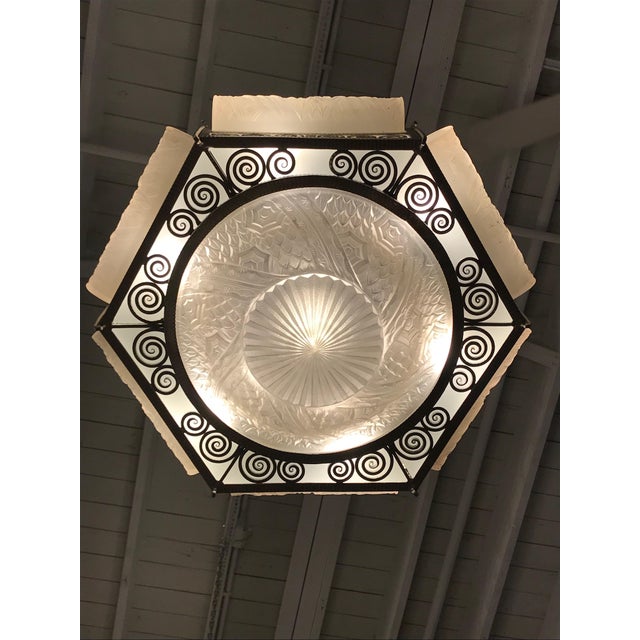 French Art Deco Hexagonal Chandelier by Schneider For Sale In New York - Image 6 of 13