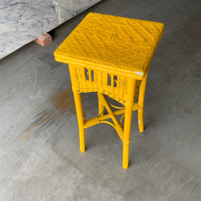 1980s Vintage Bright Yellow Wicker Side Table For Sale In Los Angeles - Image 6 of 7