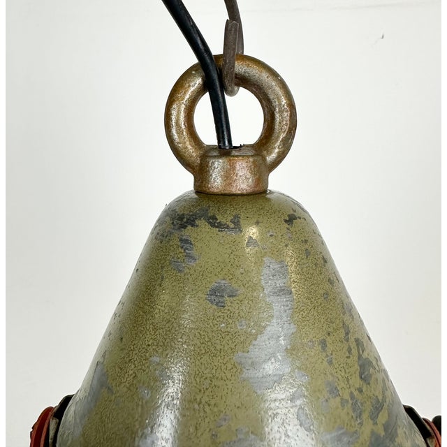 Industrial Industrial Aluminium Hanging Lamp in Green, 1970s For Sale - Image 3 of 14