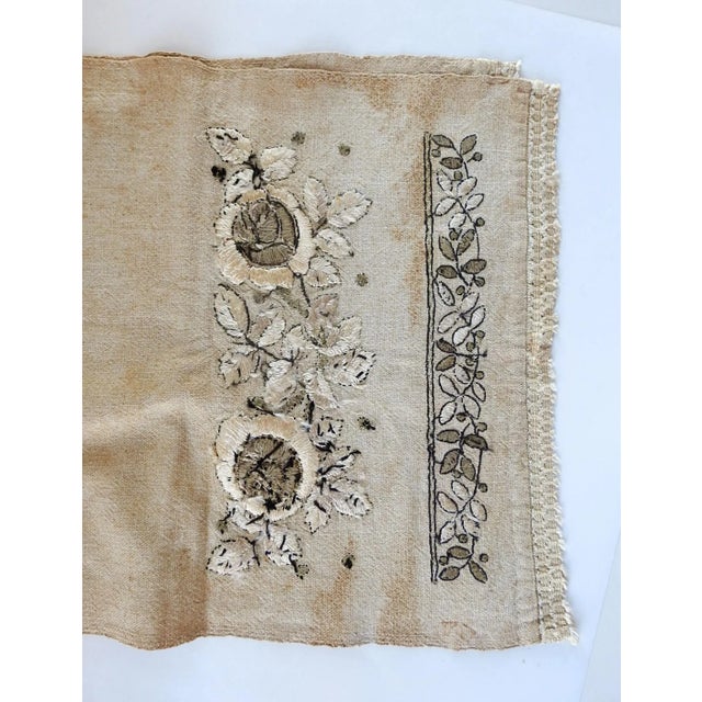 Vintage Ecru Linen Hand Embroidered Arts & Crafts Table Runner For Sale - Image 4 of 5