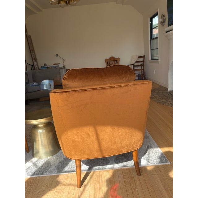 1990s Vintage Barrel Back Chairs in Amber Velvet, Carved Oak Arms – Pair For Sale - Image 5 of 9