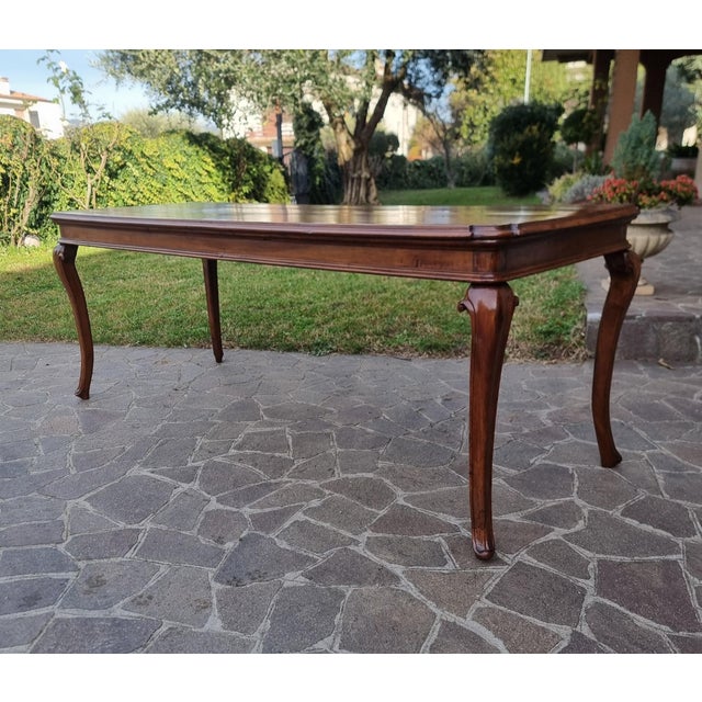 Mid 18th Century Louis XV Table in Piedmontese Walnut, 1750 For Sale - Image 5 of 9