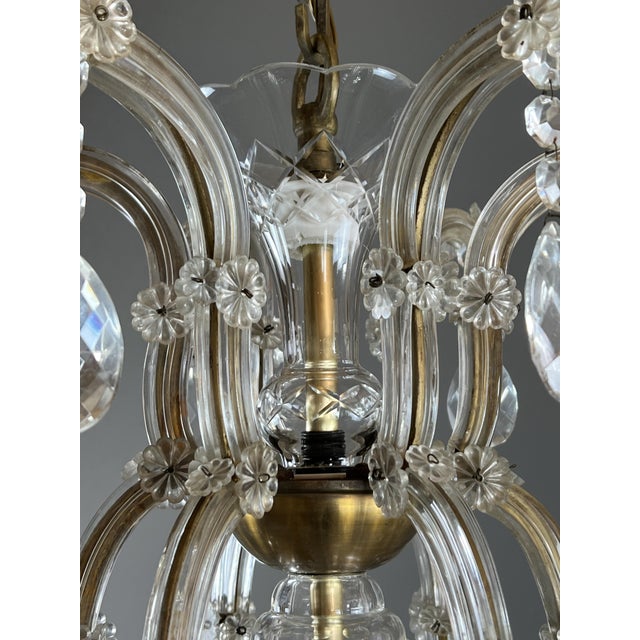 Large Louis XV Style Crystal Chandelier with Pendants, 20th Century For Sale - Image 6 of 11