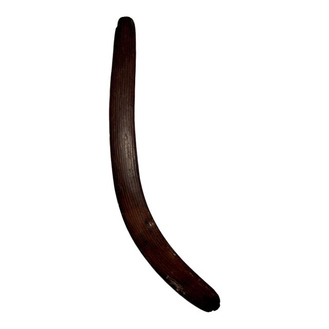 Antique Central Australia Aboriginal Hand Carved Wood Fluted Hunting Boomerang For Sale