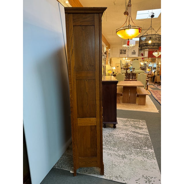 Late 20th Century American Oak Wood China Cabinet For Sale - Image 5 of 12