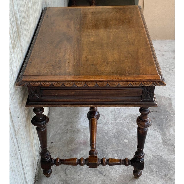1900 - 1909 20th Century Spanish Baroque Style Oak Side Table For Sale - Image 5 of 13
