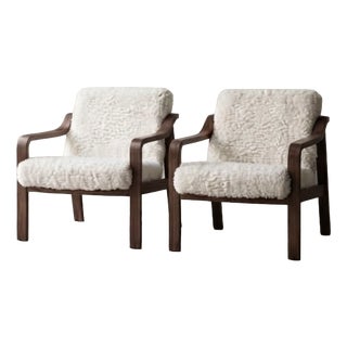 Mid-Century Modern Hungarian Lounge Armchairs in Shearling by Bodnár János for Bubiv, 1970s, Set of 2 For Sale