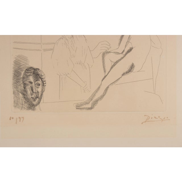 Modern Pablo Picasso, Sculpteur devant sa Sculpture, Etching, 1927 For Sale - Image 3 of 5
