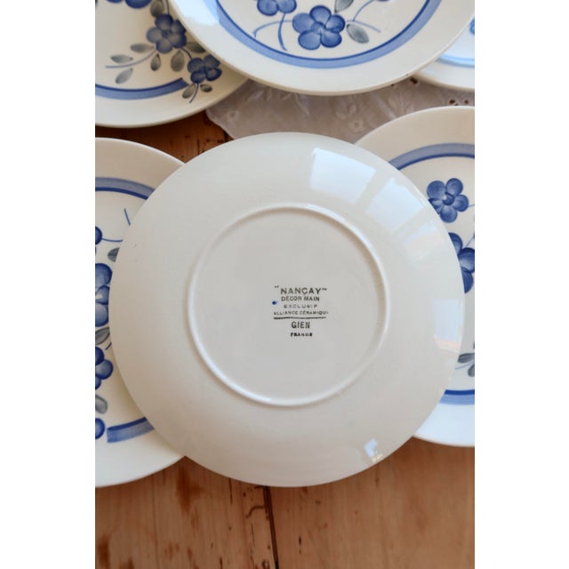 Set of 6 dessert plates Earthenware 1960s-1970s Manufactured in Gien, France Nancay pattern, hand-painted Very good...