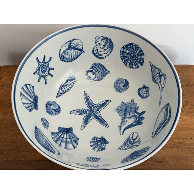 Late 20th Century Late 20th Century Blue and White Bowl With Shell Motif For Sale - Image 5 of 6