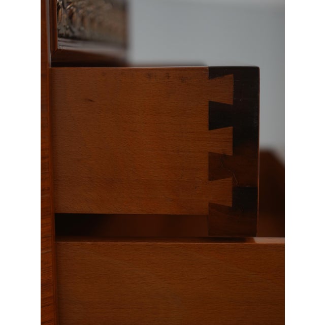 Pair of Vintage Louis XV Style Marquetry Side Tables Nightstands For Sale In Philadelphia - Image 6 of 17